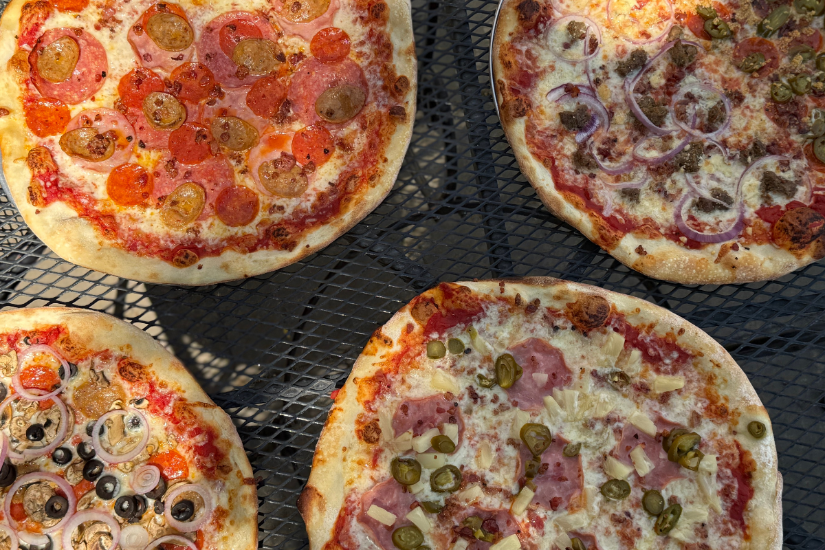 Sun Valley apres ski guide | where to eat after skiing Baldy | Wiseguy Pizza Pie locations | Boise Hailey Ketchum pizza | order online for apres ski