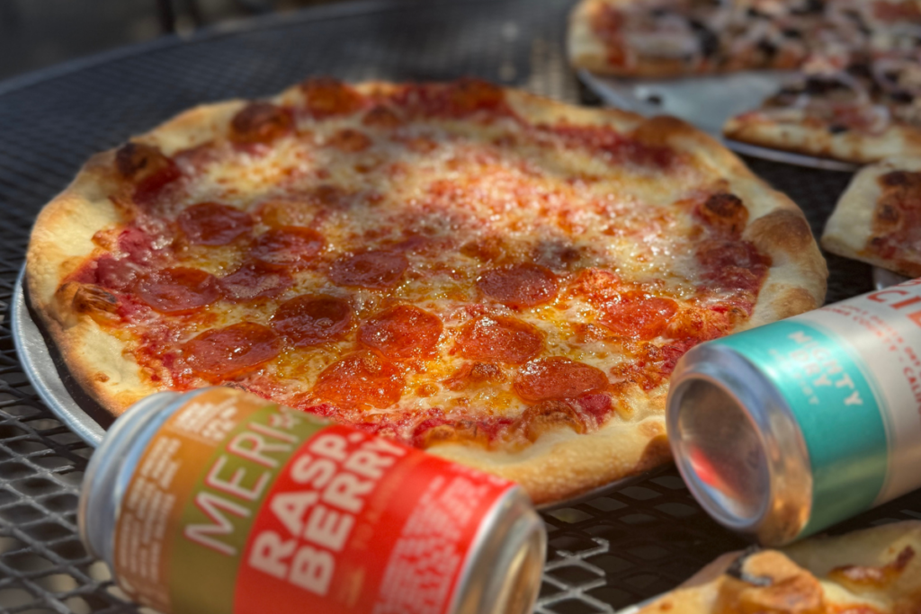 craft beer Sun Valley | apres ski beer and pizza | Wiseguy Pizza Pie Ketchum | Real Fancy Pies | Idaho microbrews | stone deck oven pizza | hand tossed slices