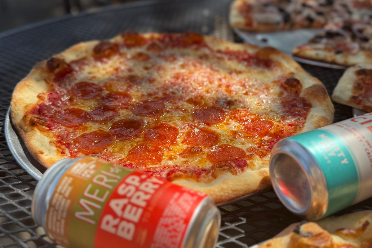 craft beer Sun Valley | apres ski beer and pizza | Wiseguy Pizza Pie Ketchum | Real Fancy Pies | Idaho microbrews | stone deck oven pizza | hand tossed slices