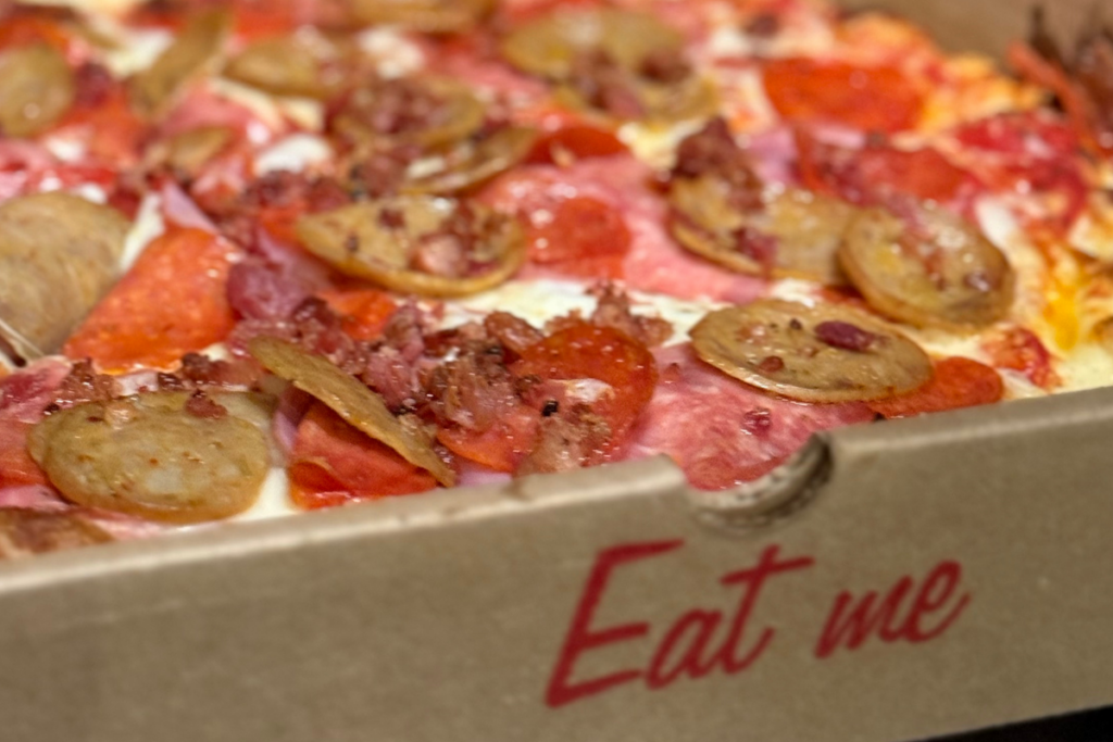 fresh pizza Boise | hand-tossed pizza | stone deck oven pizza | Wiseguy Pizza Pie | melty cheese pizza | pizza delivery Idaho | fresh out of the oven pizza | pizza night Boise