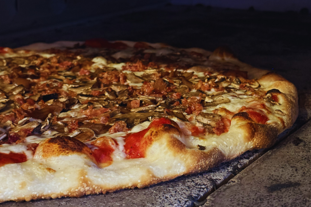 best pizza delivery Boise | Wiseguy Pizza Pie | Boise pizza delivery | order pizza online Boise | hot fresh pizza | pizza slices Boise | downtown Boise pizza | 208-336-7777