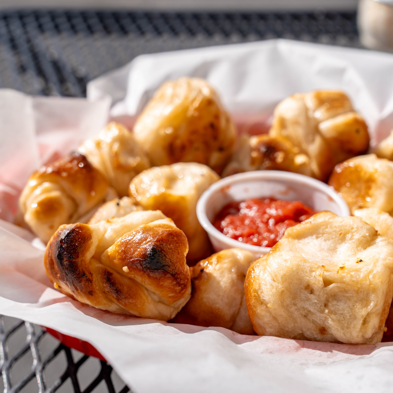 garlic knots Boise | Boise garlic knots | Wiseguy Pizza Pie | pizza Boise | NY style pizza Boise | Boise pizza restaurant | fresh garlic knots | best pizza Boise