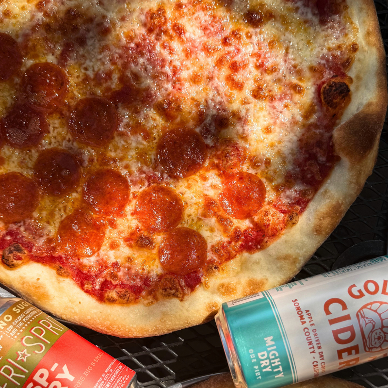 Pizza Pie | patio dining Idaho | Boise patio dining | Hailey restaurants | Ketchum restaurants | Idaho pizza | craft beer | pizza patio